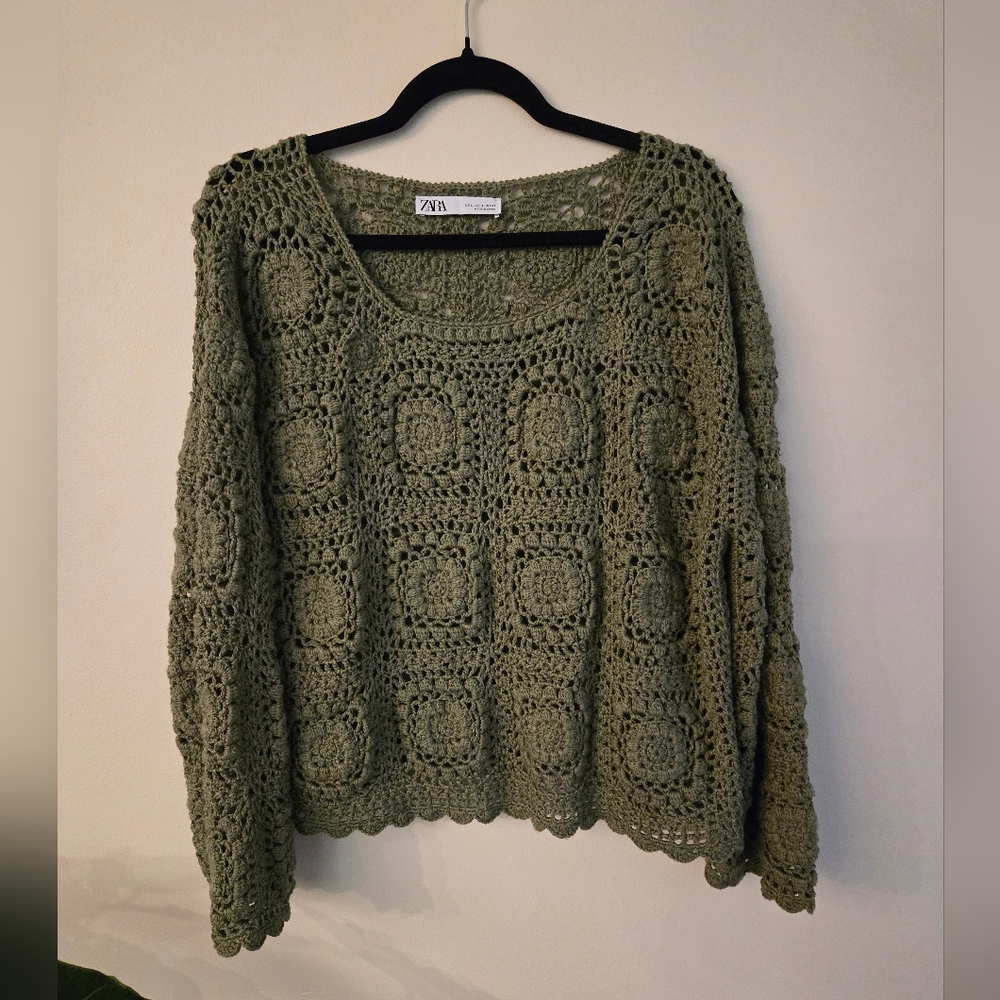 ZARA limited edition cropped green crochet knit sweater